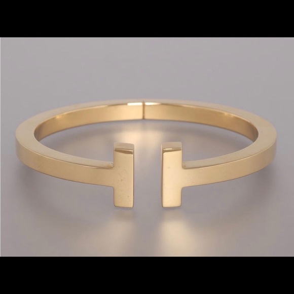 TIFFANY &CO 18 k gold Squared T 5 MM WIDE bracelet - Picture 8 of 8
